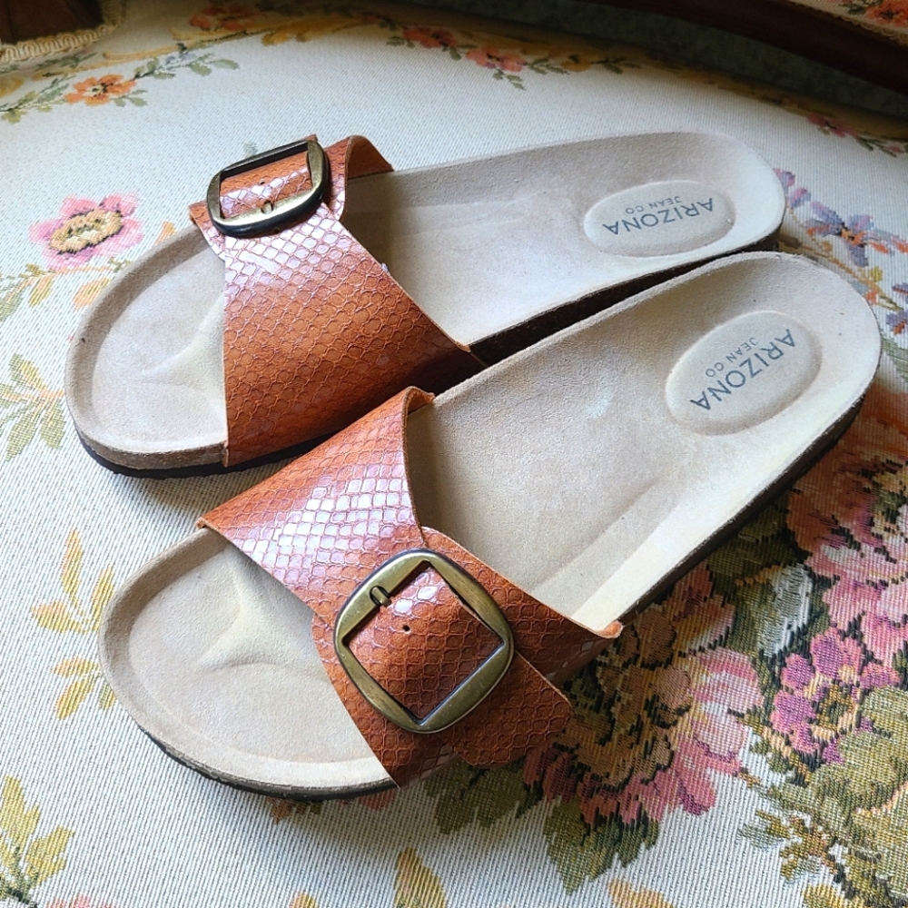 Arizona Jean Co. Faux Leather Bronze Buckle Slip On Flat Sandals